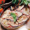 Le melanzane alla parmigiana sono un piatto che va servito freddo.